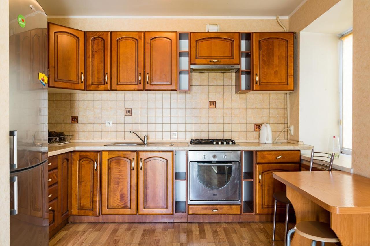 Area 1-bedroom Apartment,